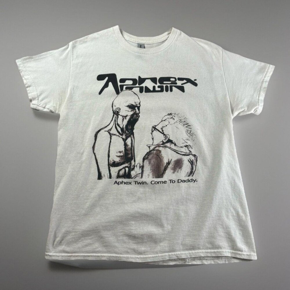 Gildan Men's White T-shirt